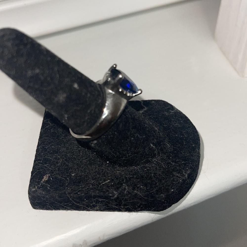 D&p Sterling Silver Ring. - Picture 5 of 11